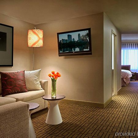 Renaissance Austin Hotel Bagian luar foto