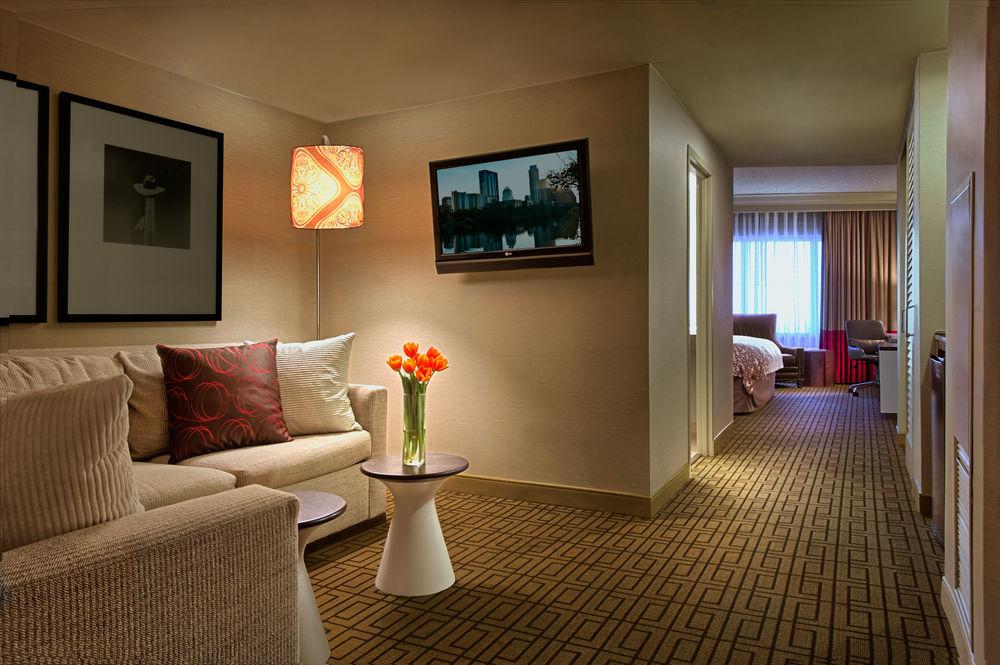 Renaissance Austin Hotel Bagian luar foto