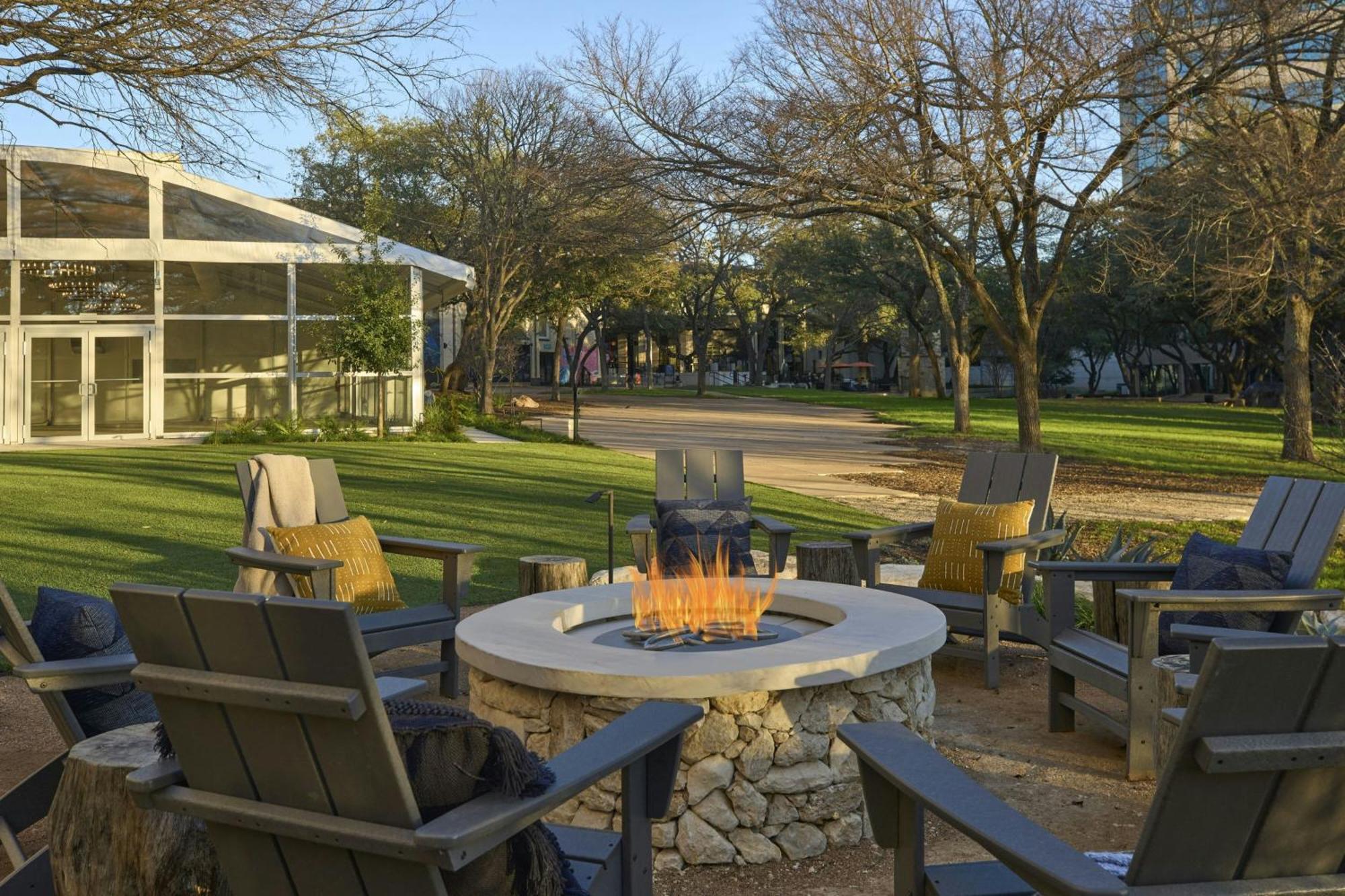 Renaissance Austin Hotel Bagian luar foto