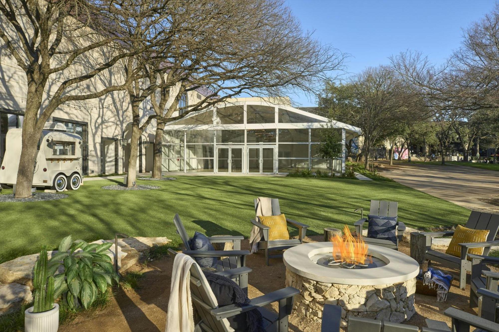 Renaissance Austin Hotel Bagian luar foto
