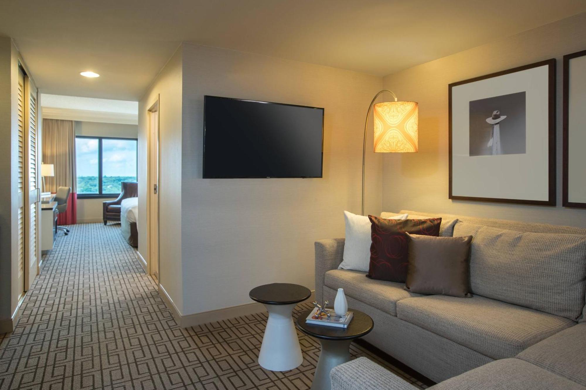 Renaissance Austin Hotel Bagian luar foto