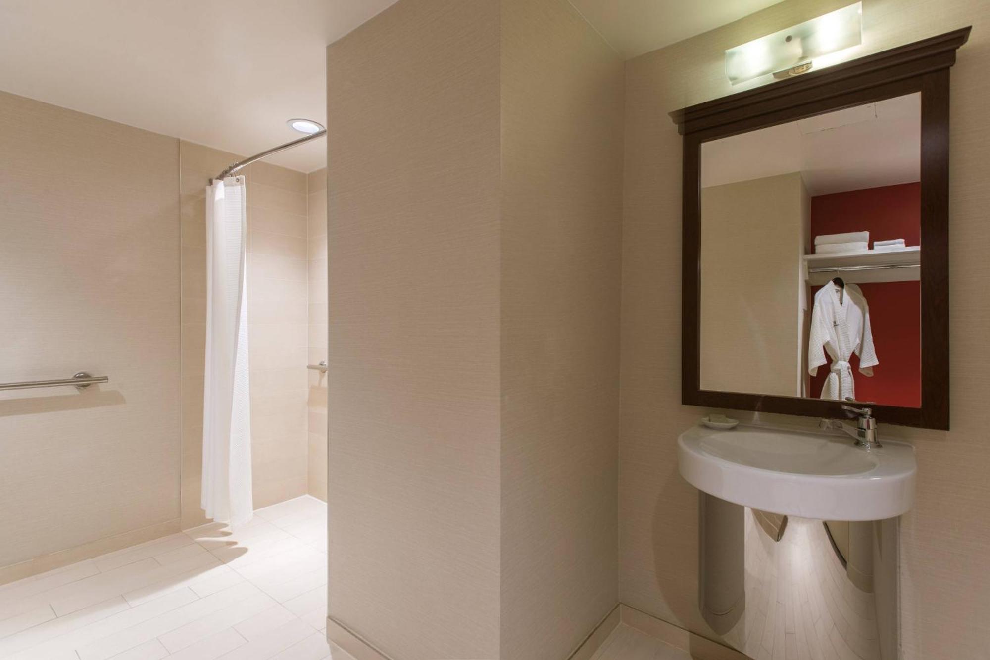 Renaissance Austin Hotel Bagian luar foto